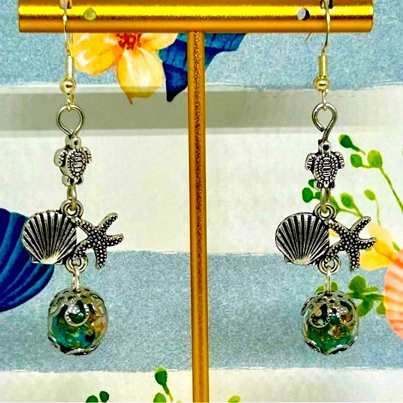 Handmade Glow in the Dark Nautical Sea Turtle and Starfish Earrings! - Picture 1 of 10